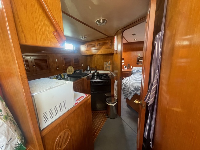 TRADER 41+2 Sundeck - Image 24